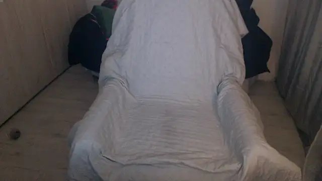 Divineblond online show from 04-15-26, 01:00