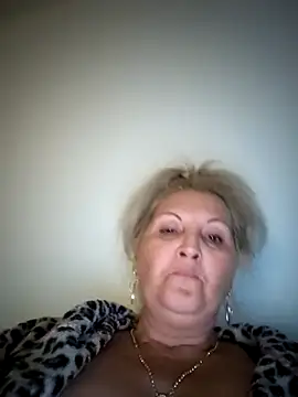 Divineblond online show from 11-05-25, 05:27