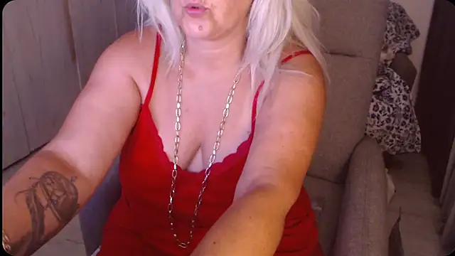 Divineblond online show from 07-13-26, 12:00
