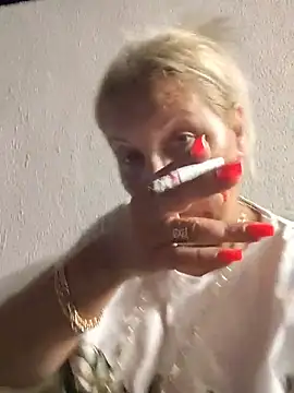 Divineblond online show from 07-13-26, 07:35