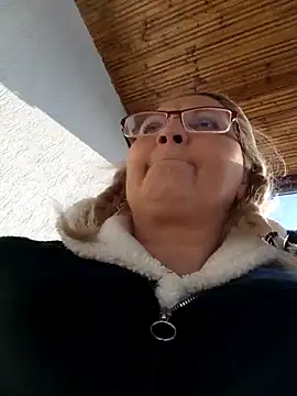 Divineblond online show from 01-15-26, 11:24