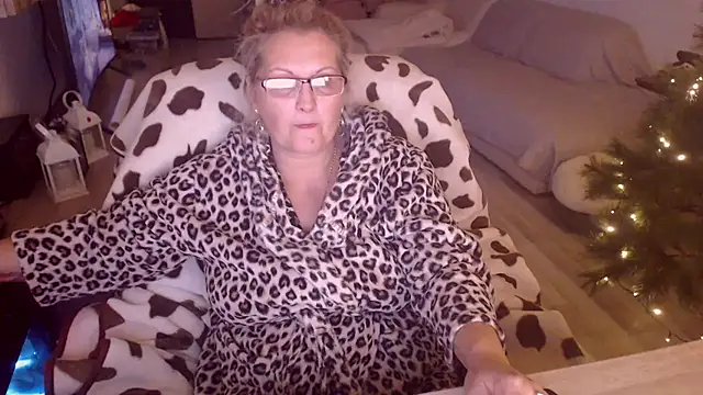 Divineblond online show from 01-11-26, 11:00