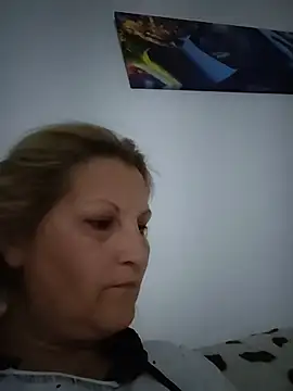 Divineblond online show from 04-07-26, 06:10