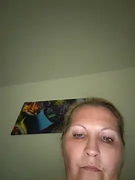 Divineblond online show from 06-06-26, 09:09