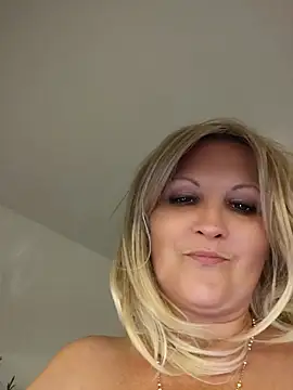 Divineblond online show from 06-01-26, 11:04