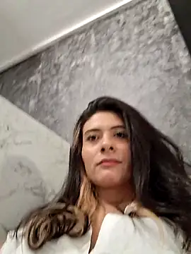 AshleyyHall online show from 07-04-26, 05:58