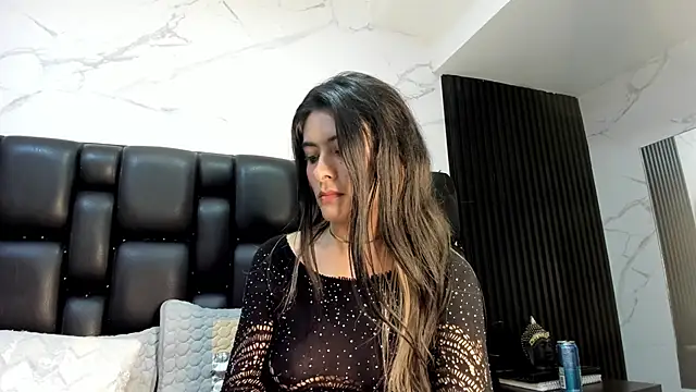 AshleyyHall online show from 05-20-26, 03:47