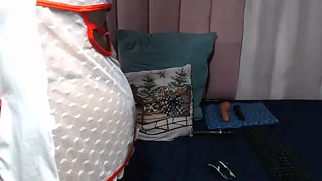 sweet-anne online show from 05-08-26, 05:11