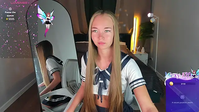 Milana Sorrento online show from 06-19-26, 12:16