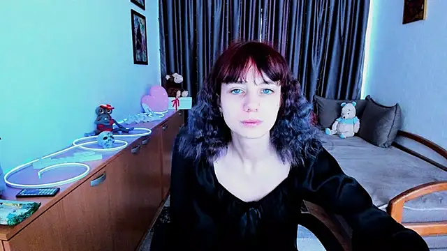 MiniLysii online show from 06-11-26, 06:10