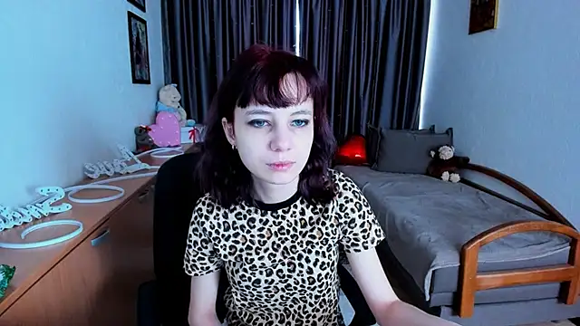 MiniLysii online show from 05-09-26, 05:44