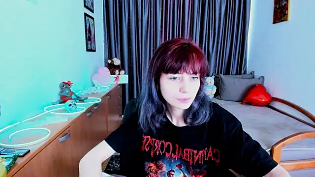 MiniLysii online show from 06-06-26, 05:34