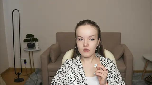 DinaLasenby online show from 04-23-26, 07:48