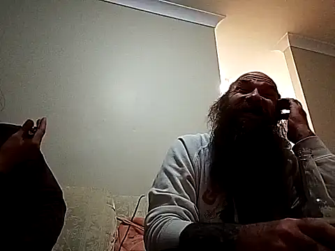 duzzarulz421 online show from 06-01-26, 08:36