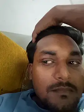 Gujju here online show from 05-14-26, 01:41