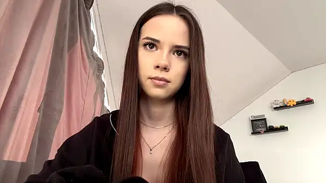 Snapshot of JoellaGrode chatting on 05-22-26, 05:33 JoellaGrode online show from 05-22-26, 05:33