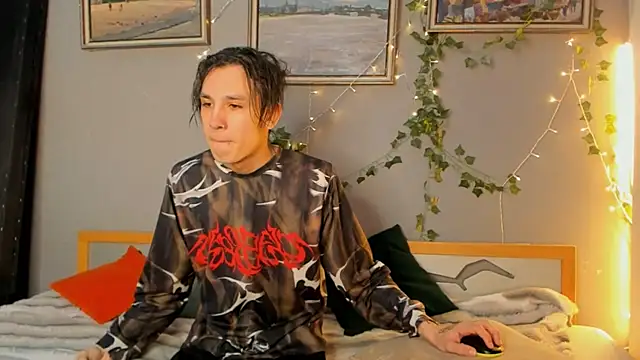 SolarFringe online show from 05-20-26, 09:01