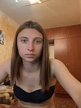 Snapshot of MilaShka29 chatting on 05-31-26, 02:45 MilaShka29 online show from 05-31-26, 02:45