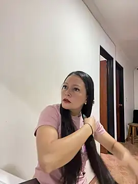 SamiiContreras  online show from 06-05-26, 11:16