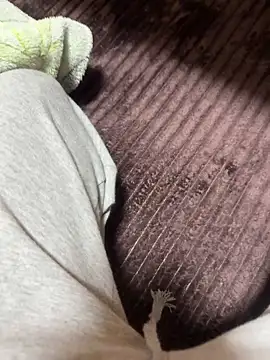 EhSOKYXZrU24451 online show from 04-23-26, 03:46