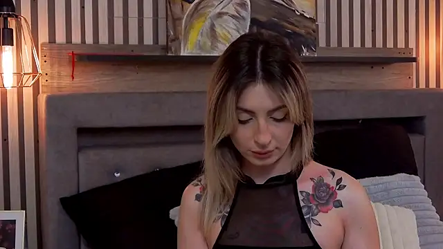 SofiaLace online show from 06-25-26, 03:04