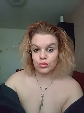 Maryquenn online show from 05-18-26, 08:30