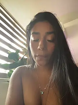 SaryJonex online show from 05-13-26, 02:46