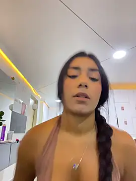 SaryJonex online show from 05-09-26, 01:03