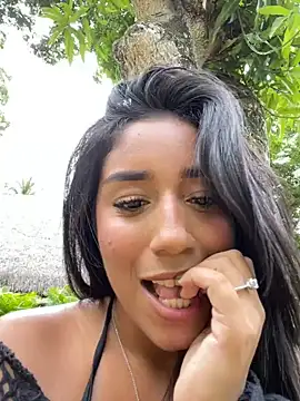 SaryJonex online show from 06-30-26, 04:40