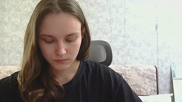 DolcezzaCream online show from 06-04-26, 01:27