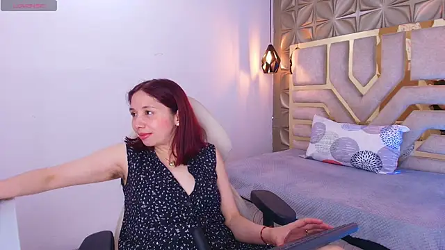 stephaniesun  online show from 06-07-26, 12:54