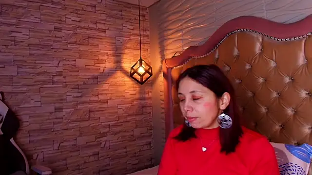 Snapshot of stephaniesun_ chatting on 07-04-26, 12:53 stephaniesun online show from 07-04-26, 12:53