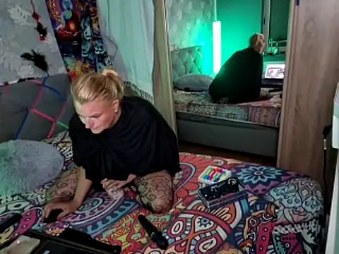 KingaCookies online show from 05-18-26, 07:57