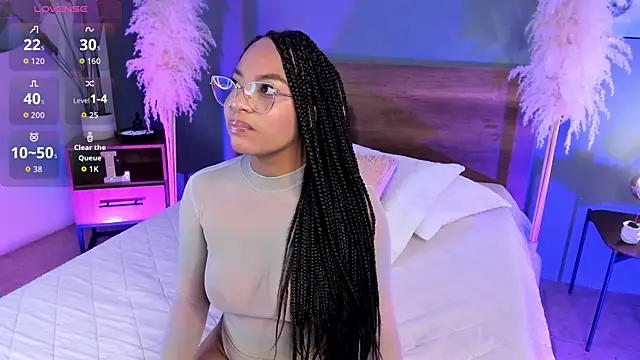 Snapshot of Lynncute chatting on 07-11-26, 01:39 Lynncute online show from 07-11-26, 01:39