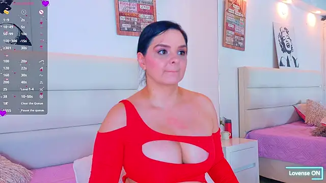 Isabellaa Reyes online show from 05-23-26, 02:49