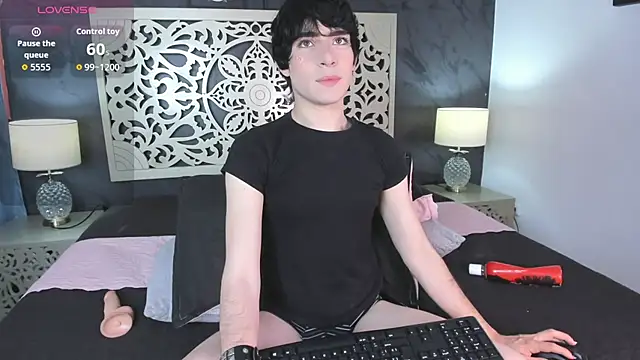 DemonFoxx online show from 07-10-26, 01:22