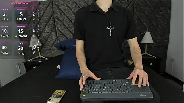 DemonFoxx online show from 06-09-26, 12:06