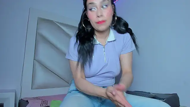 Valentina js online show from 06-06-26, 08:47
