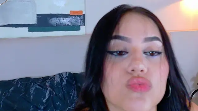CuteWofy  online show from 05-23-26, 06:51