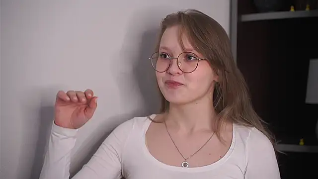 MarisaPuent online show from 04-25-26, 04:37