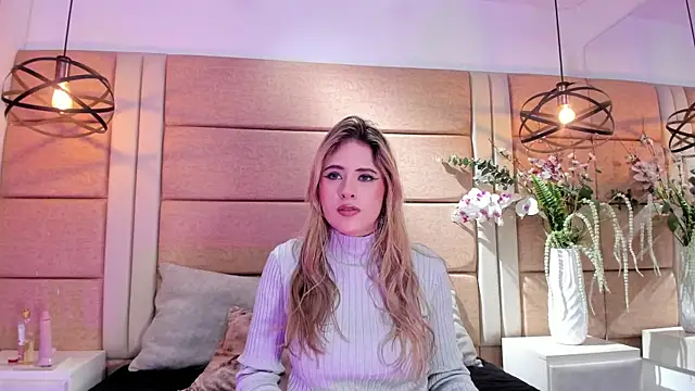 AndreinaOwen online show from 07-01-26, 12:05