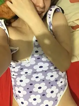 lolacute69  online show from 04-28-26, 09:19