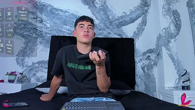 DylanBrownn  online show from 04-29-26, 08:37