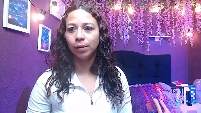 monik299 online show from 05-25-26, 01:21