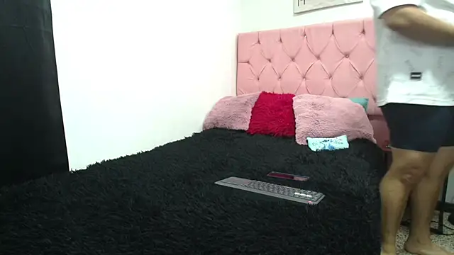 Snapshot of Xtream_LoversXXX chatting on 04-29-26, 07:09 Xtream LoversXXX online show from 04-29-26, 07:09