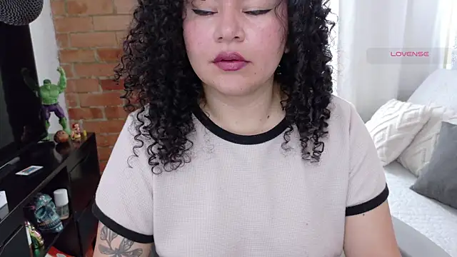 MissBronte online show from 05-23-26, 03:44