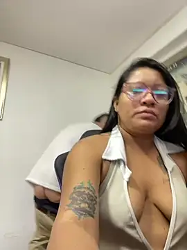 Sol vannesa online show from 05-15-26, 07:39