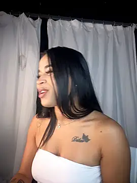 EmmaExoticaXXX online show from 06-10-26, 09:16
