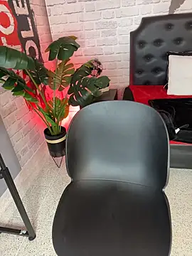 EmmaExoticaXXX online show from 05-19-26, 09:22