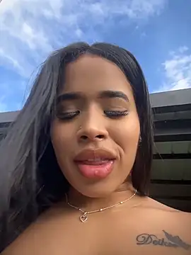 EmmaExoticaXXX online show from 06-16-26, 09:37